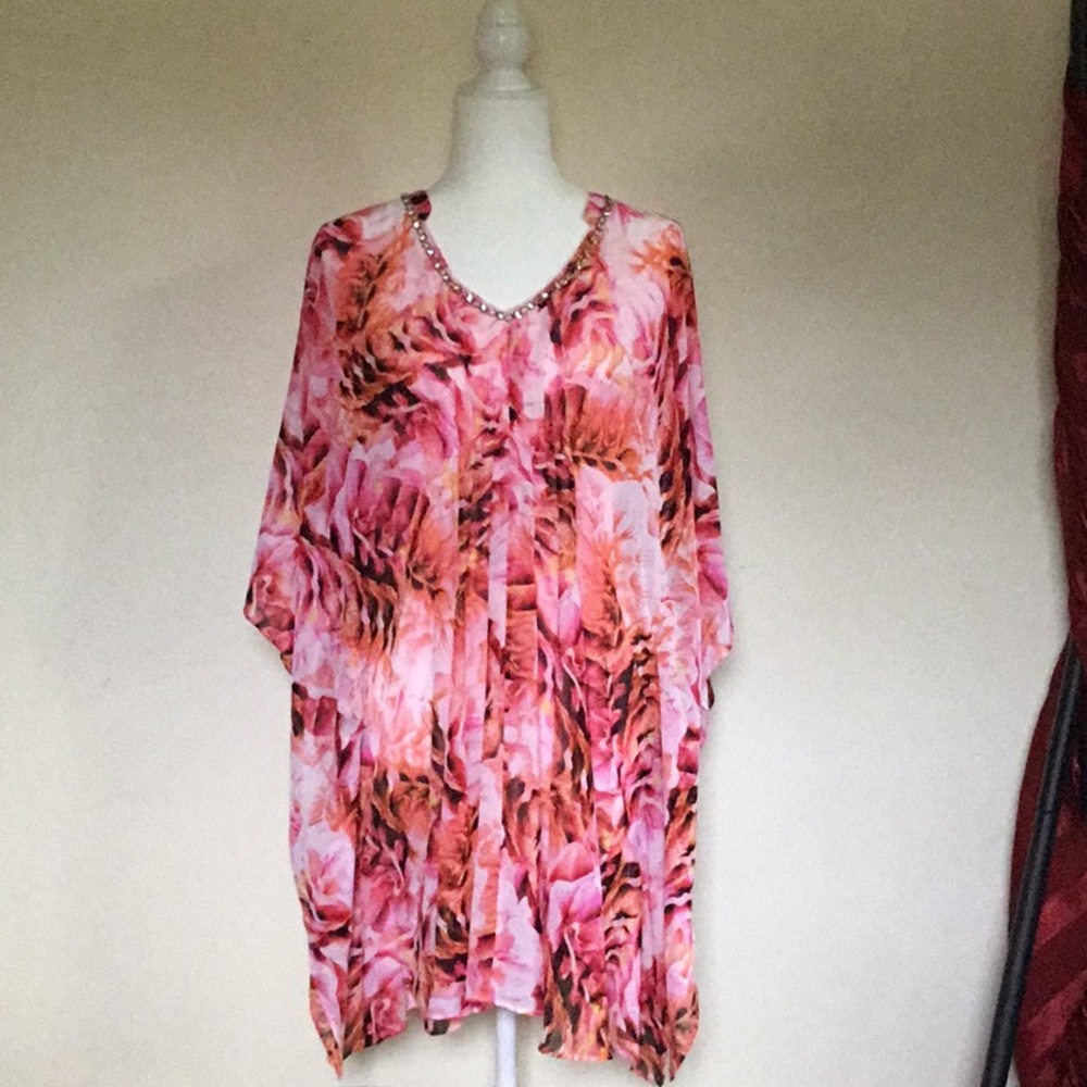 Jennifer Lopez Floral Beach Dress